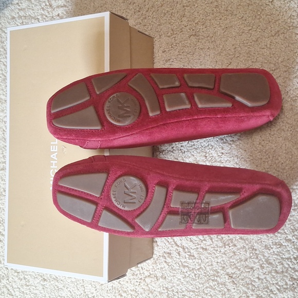 MICHAEL KORS red flats - Picture 4 of 4